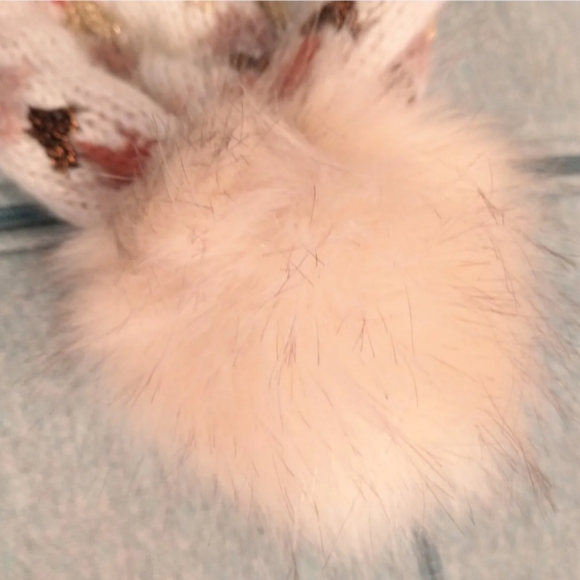 Acrylic Pom Pom Beanie Hat - Picture 6 of 7